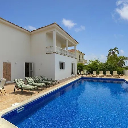 Calisto Villa